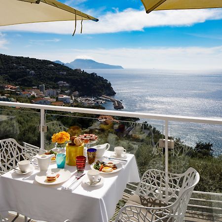 Villa Fiorella Art Hotel Massa Lubrense Bagian luar foto